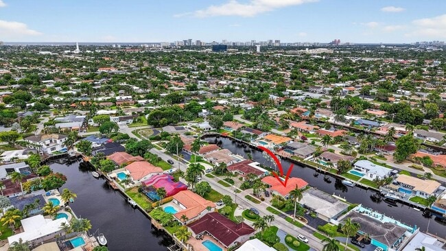 Building Photo - 1460 NE 57th Ct