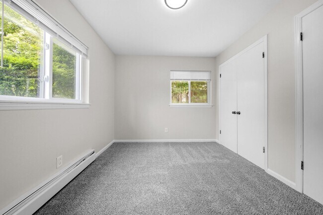 Building Photo - 587 54th St SE