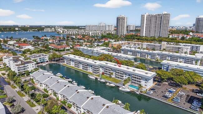 Building Photo - 3550 NE 169th St