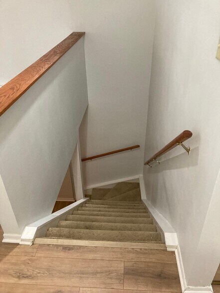 Building Photo - 929 Buccaneer Dr