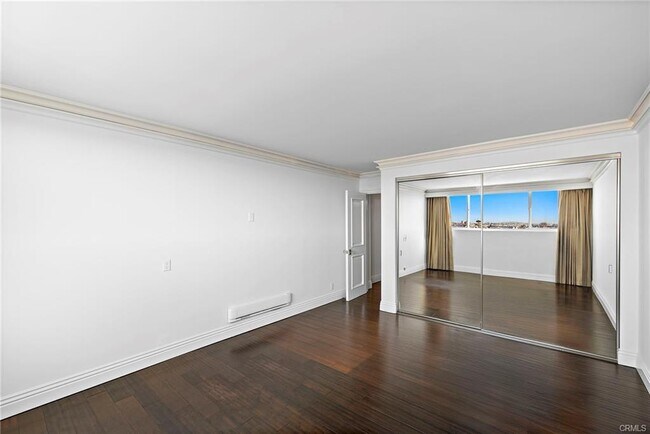 Building Photo - 310 Fernando St