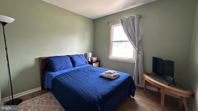 Building Photo - 228 Embleton Rd