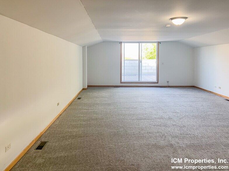 Building Photo - 2714 N Wayne Ave