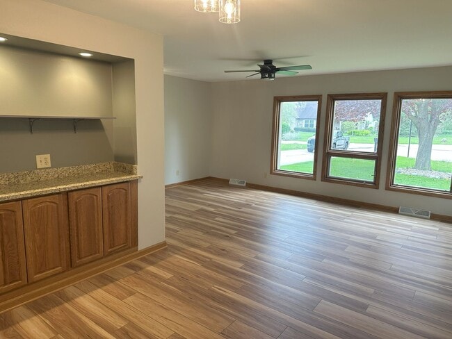 Building Photo - Beautifully Remodeled 3-Bedroom Home with ...