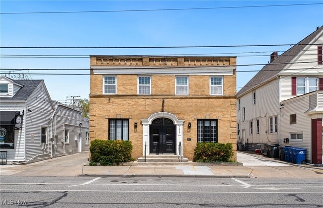 Primary Photo - 12900 Madison Ave