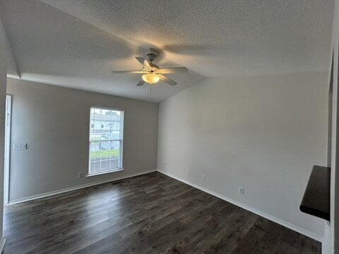 Building Photo - 2 Bed, 2 Bath Apartment for Rent Close to TTU