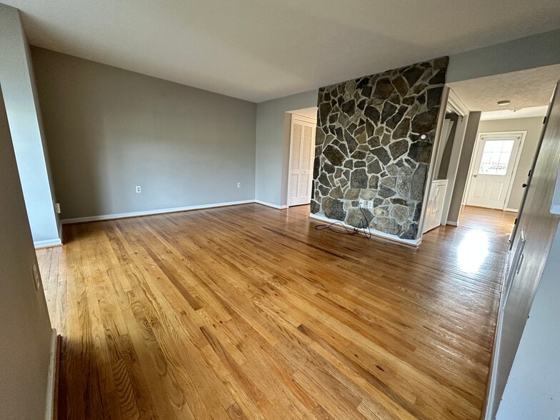 Living Room - 104 Barrington Ln