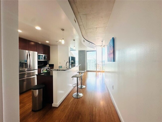 Building Photo - 777 N Ashley Dr