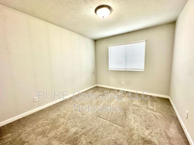 Building Photo - 5121 N 181st St