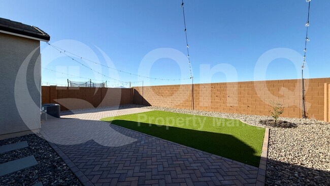 Building Photo - 40974 W Hillman Dr