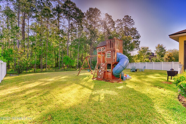 Building Photo - 606 Cloisterbane Dr
