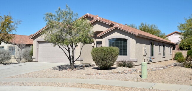 Building Photo - Move-In Ready Home in Dove Mountain