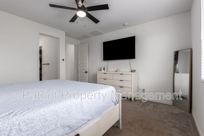 Building Photo - 14377 W Alameda Dr