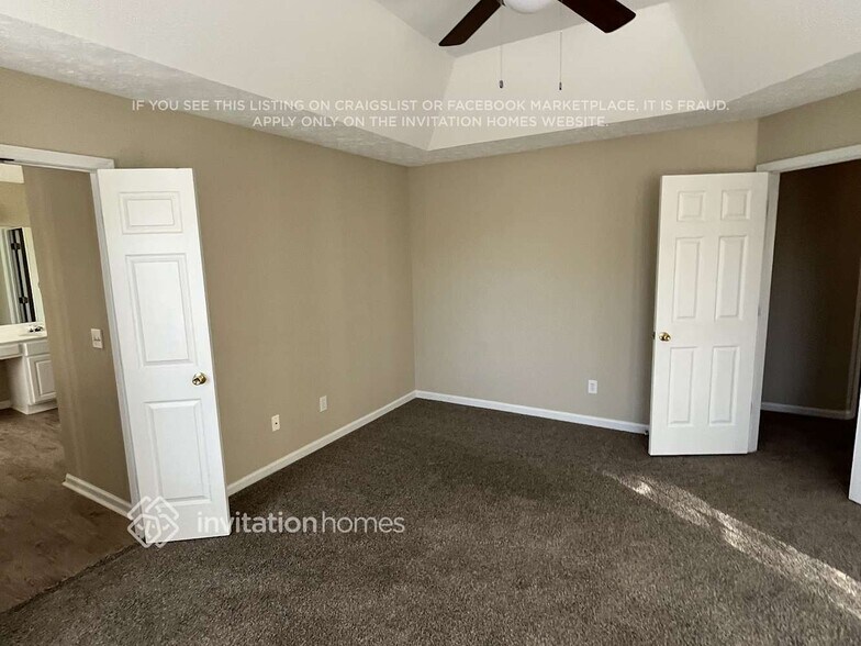 Building Photo - 2290 Grand Jct