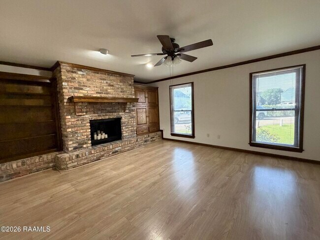 Building Photo - 204 Dublin Cir