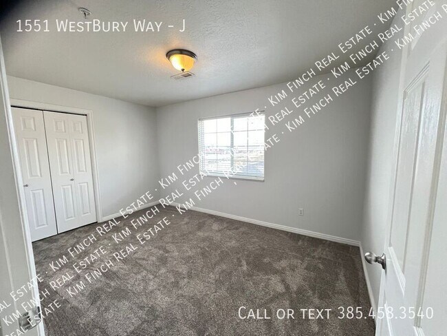 Building Photo - 1551 Westbury Way