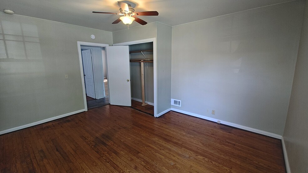 Bedroom 1 - 706 W Kalamazoo Ave