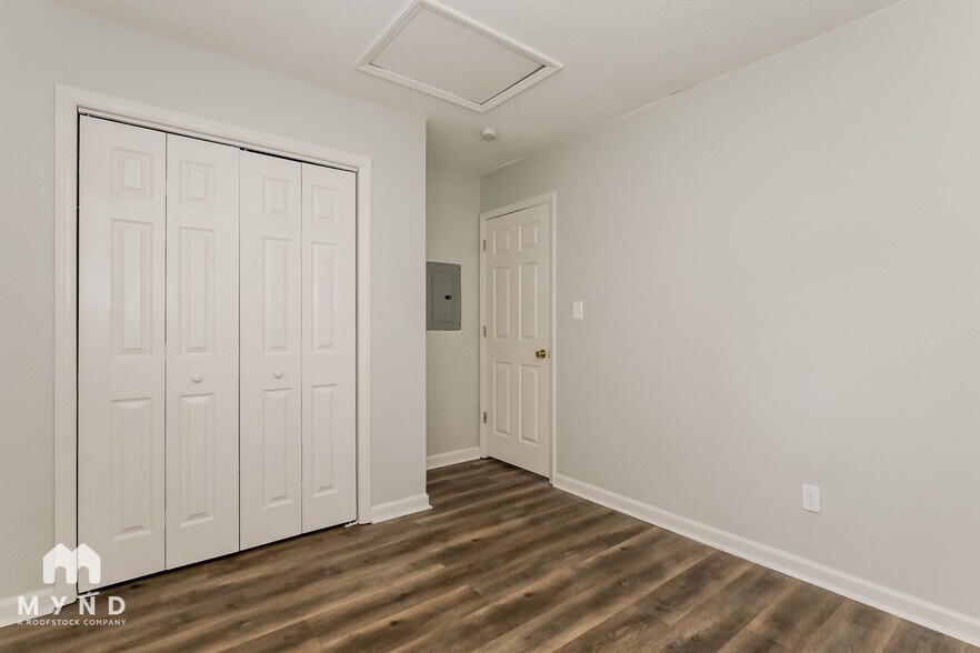 Building Photo - 710 Greyson Dr