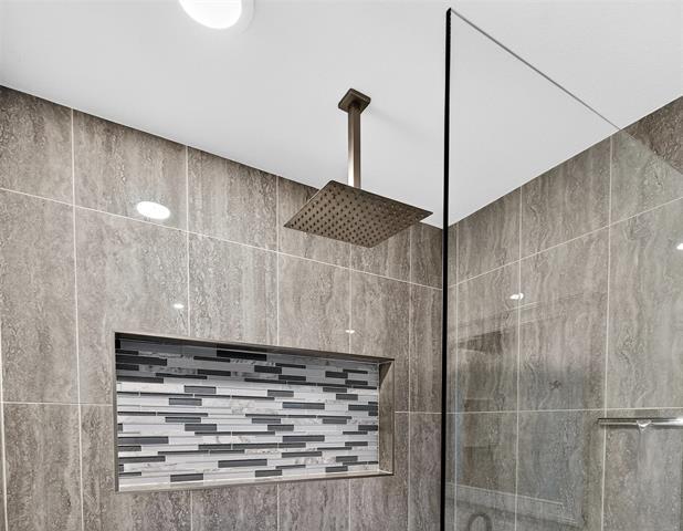 Building Photo - 1808 Oates Dr