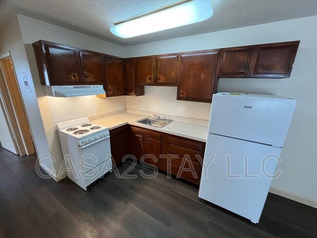 Primary Photo - 2160 St Johns Pl