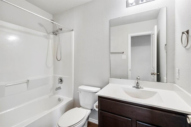 Building Photo - 14102 Locke Pt Ct