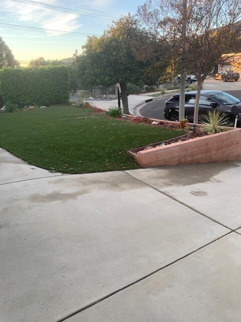 Building Photo - 11004 Tinker Ave