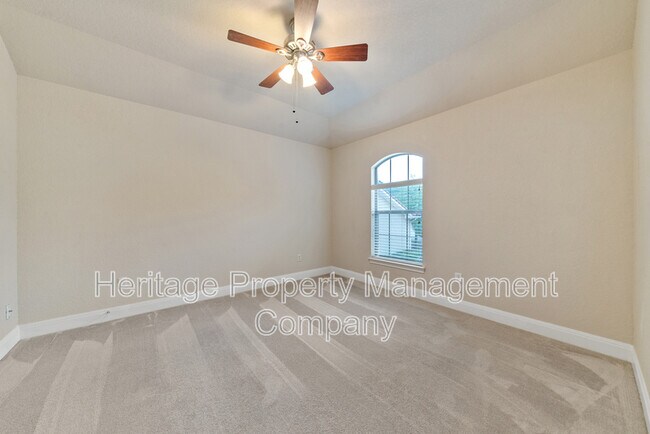 Building Photo - 7110 Hovingham