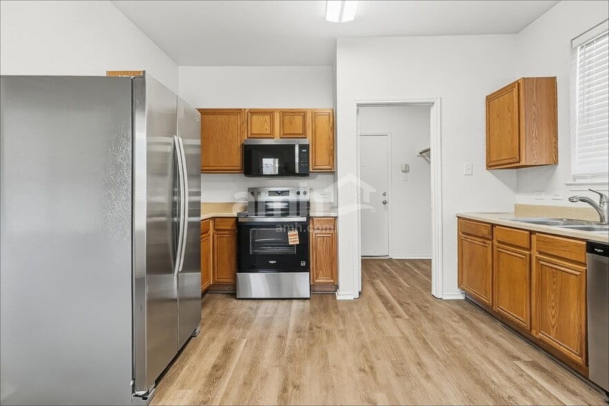 Building Photo - 11741 Cottontail Dr