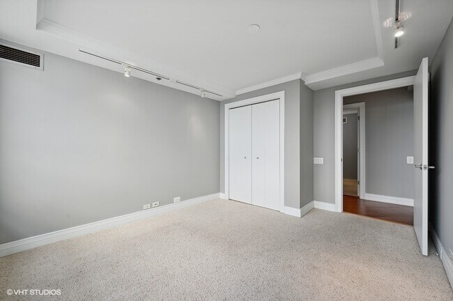 Building Photo - 474 N Lake Shore Dr