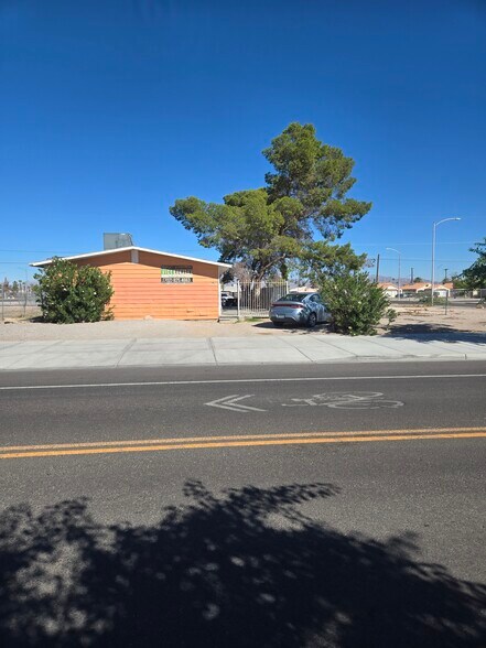 Building Photo - 708 Jackson Ave