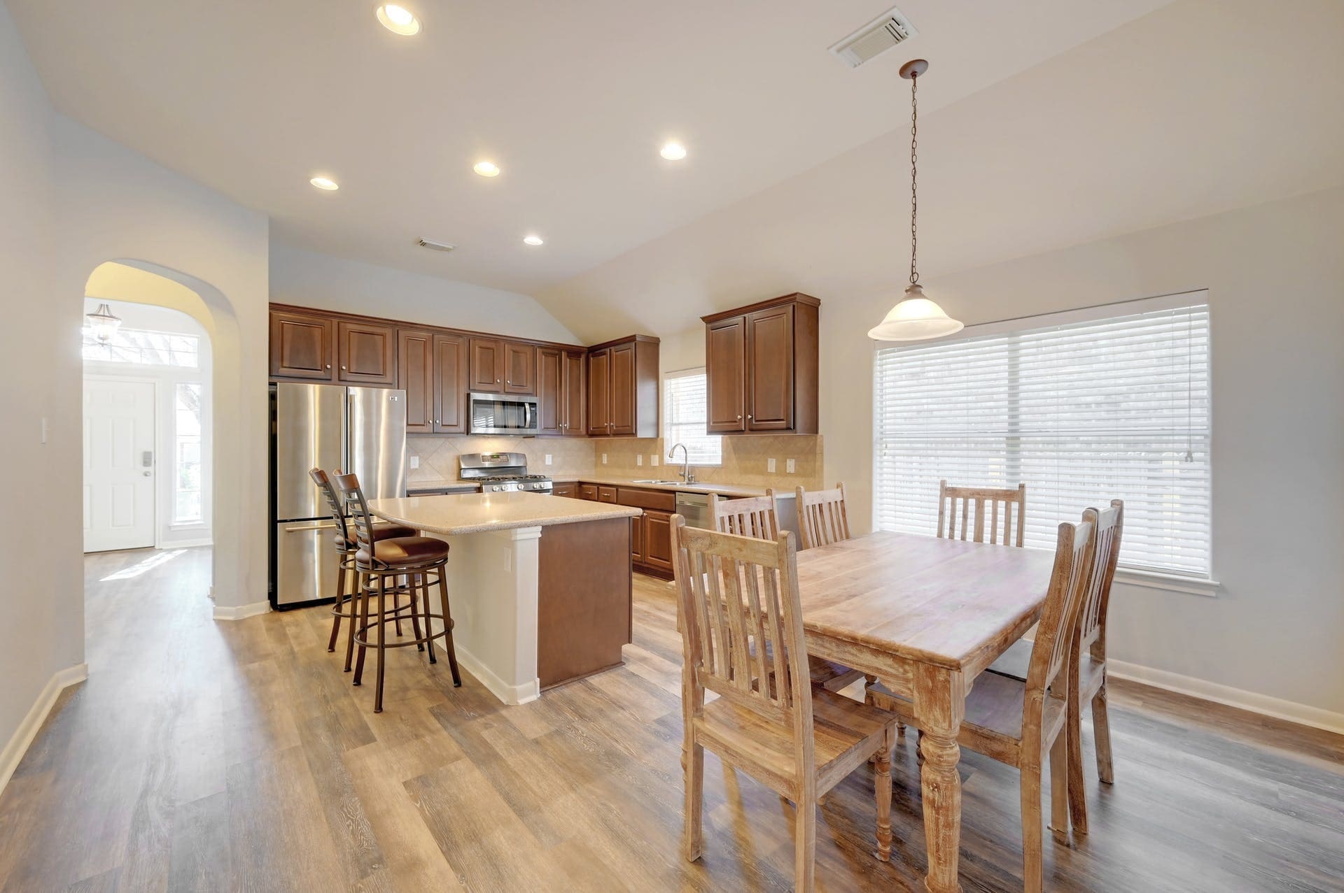 Building Photo - 2605 Salorn Way