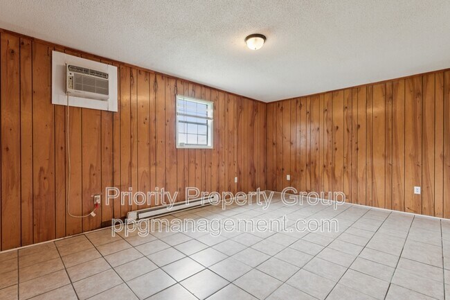 Building Photo - 218 Lovelace Rd
