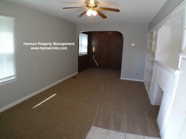 Building Photo - 3518 E 14th St N