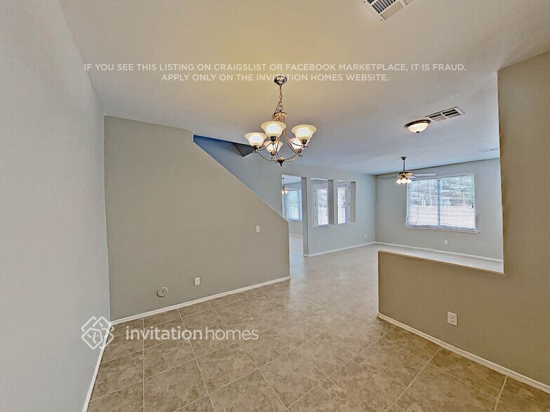 Building Photo - 3942 E Yeager Dr