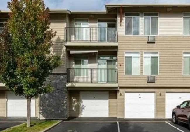 Building Photo - 22855 E Country Vista Dr