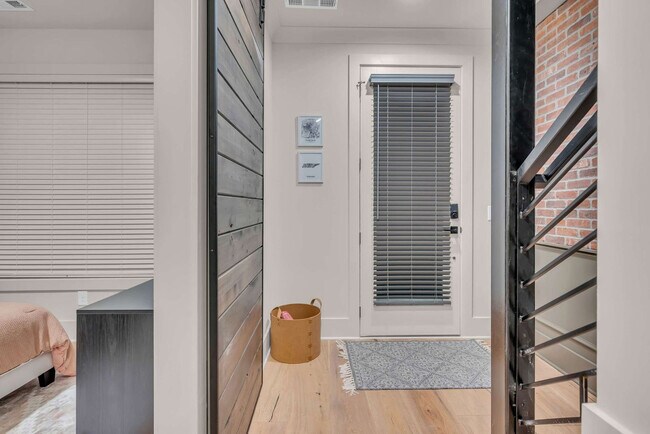 Building Photo - 1701 Portland Ave