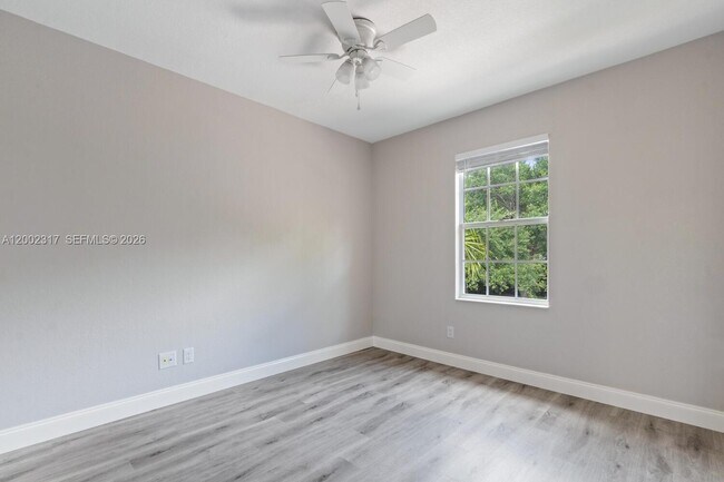 Building Photo - 152 Santa Barbara Way