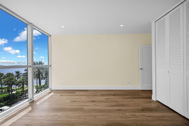 Building Photo - 2451 Brickell Ave