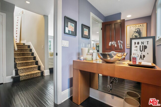 Building Photo - 2962 Valmere Dr