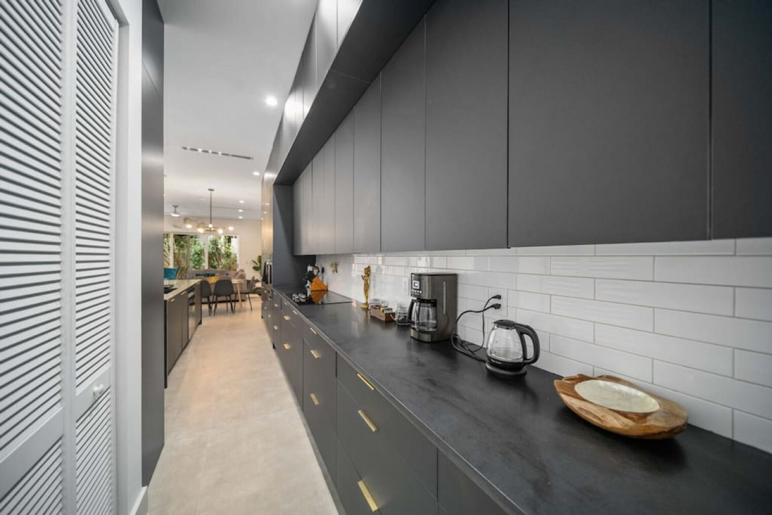 Building Photo - 1621 NE 4th Pl