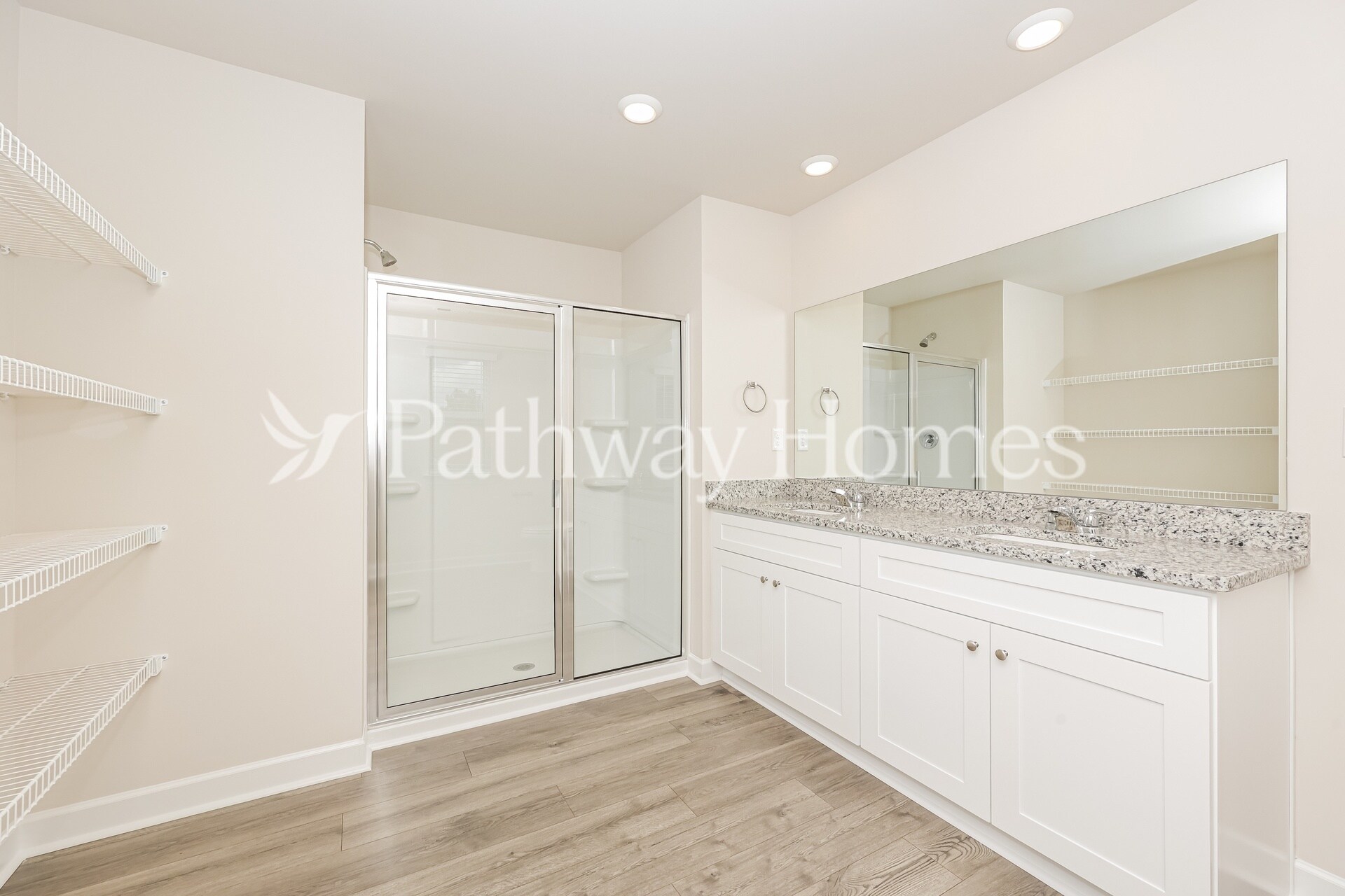 Building Photo - 3440 Quintana Dr