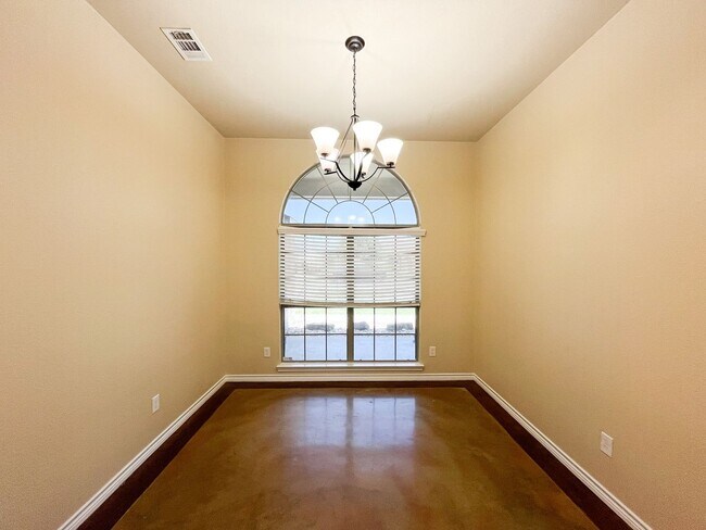 Building Photo - Available 7/16/2025 Beautiful 1 story, 4 b...