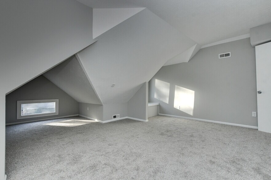 Building Photo - 403 Glen Ave