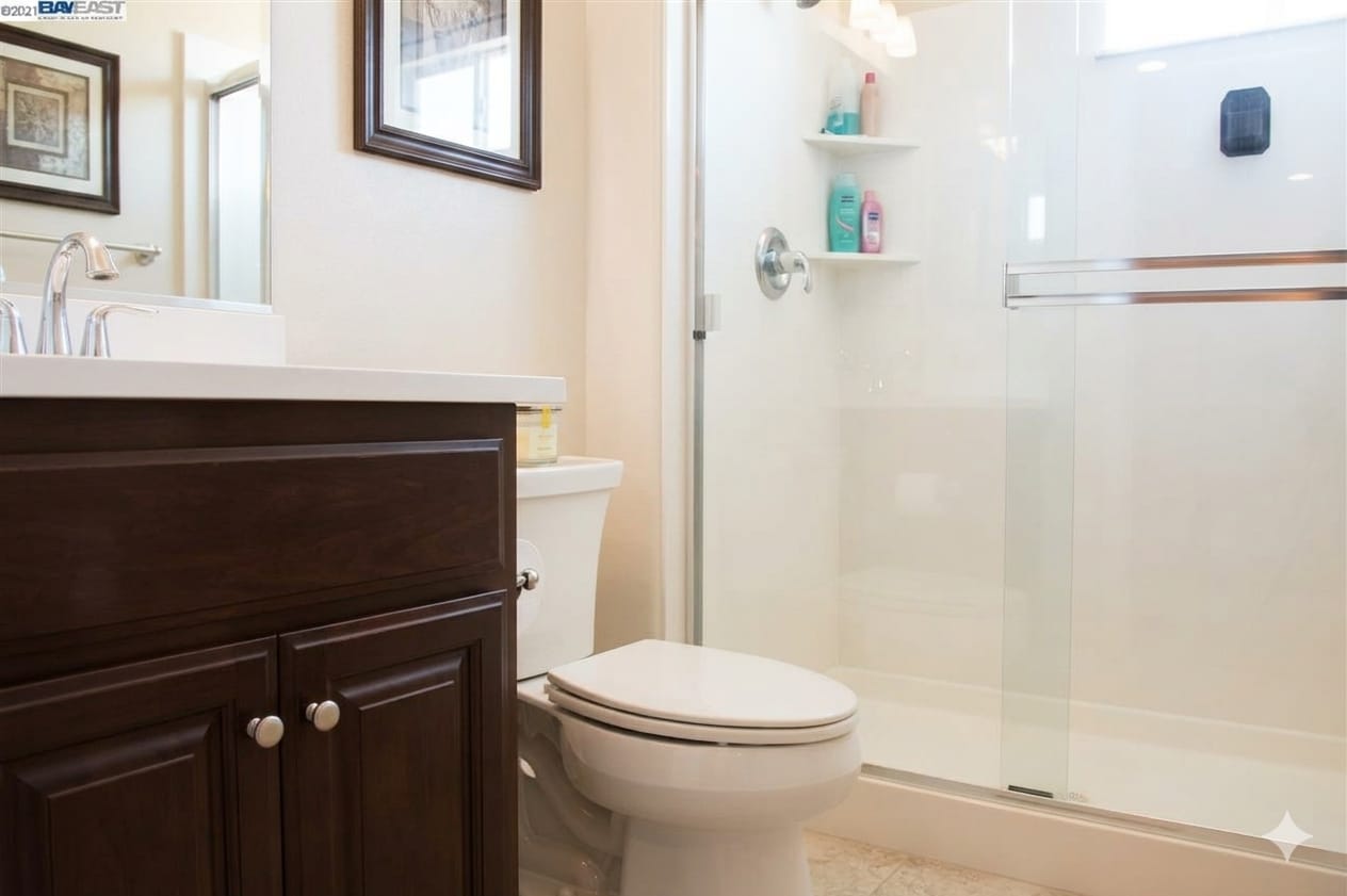 Third Full Bath - 3335 Central Pky