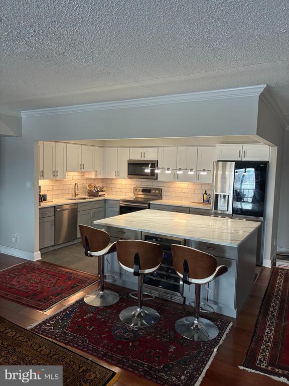 Building Photo - 20536 Valley Forge Cir