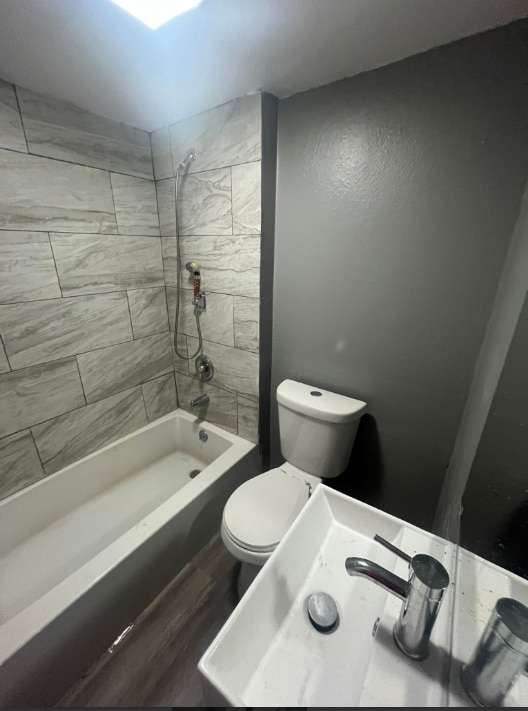 Building Photo - 111 S Summit St