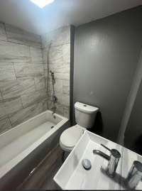 Building Photo - 111 S Summit St