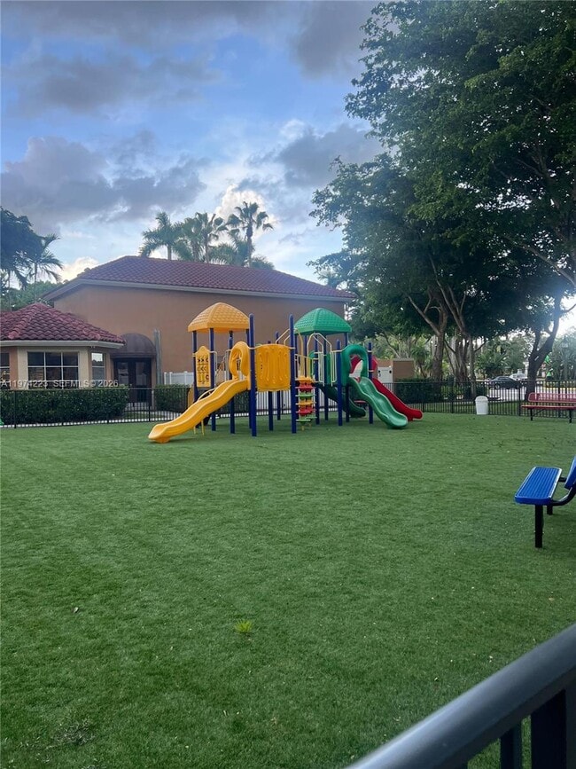 Building Photo - 2031 Renaissance Blvd