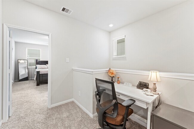 Building Photo - 1519 Beach Oak Dr