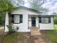 Building Photo - 410 N Flat St